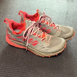 La Sportiva Kaptiva Women’s Trail Running Shoes, Size 6.5, Gray Red